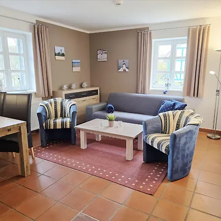 Rugana - Komfortplus Mit 1 Schlafzimmern Und Terrasse C30 *