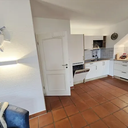 Rugana - Komfortplus Mit 1 Schlafzimmern Und Terrasse C30 Dranske